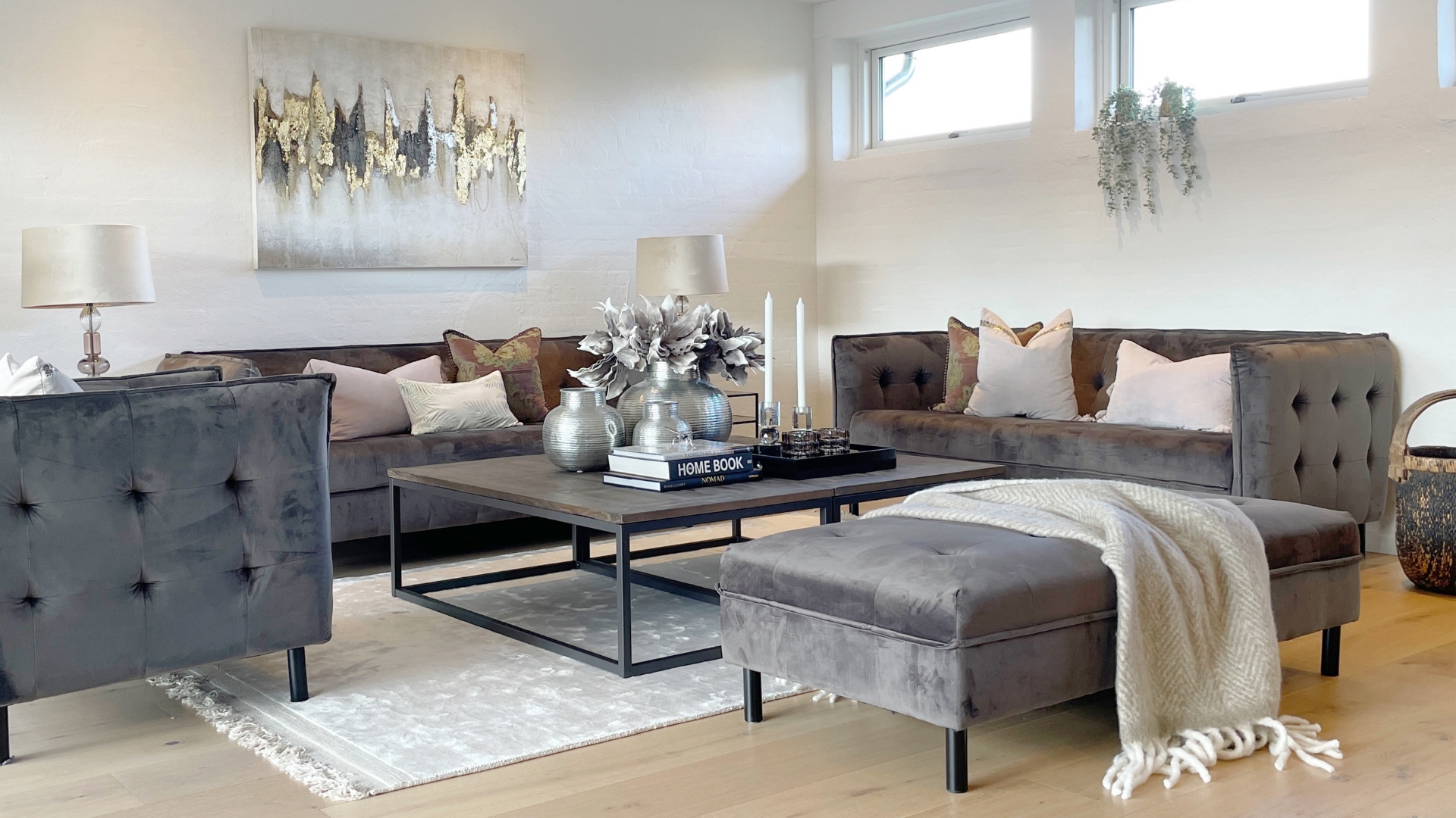 Eksempel på dLux Styling fra InBoligStyling - med flotte og eksklusive møbler og interiør.